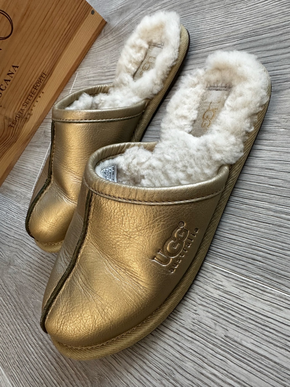 UGG Australia "Pearle" Metallic Gold Leather Shearling Slippers Mules Slides 8